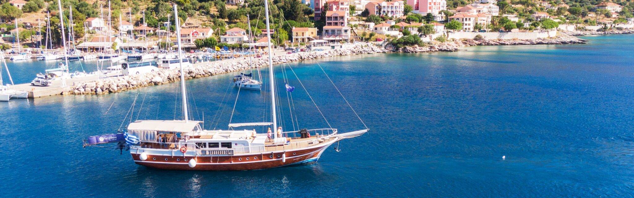 Motor Sailer Greek Islands Sail in Greece™